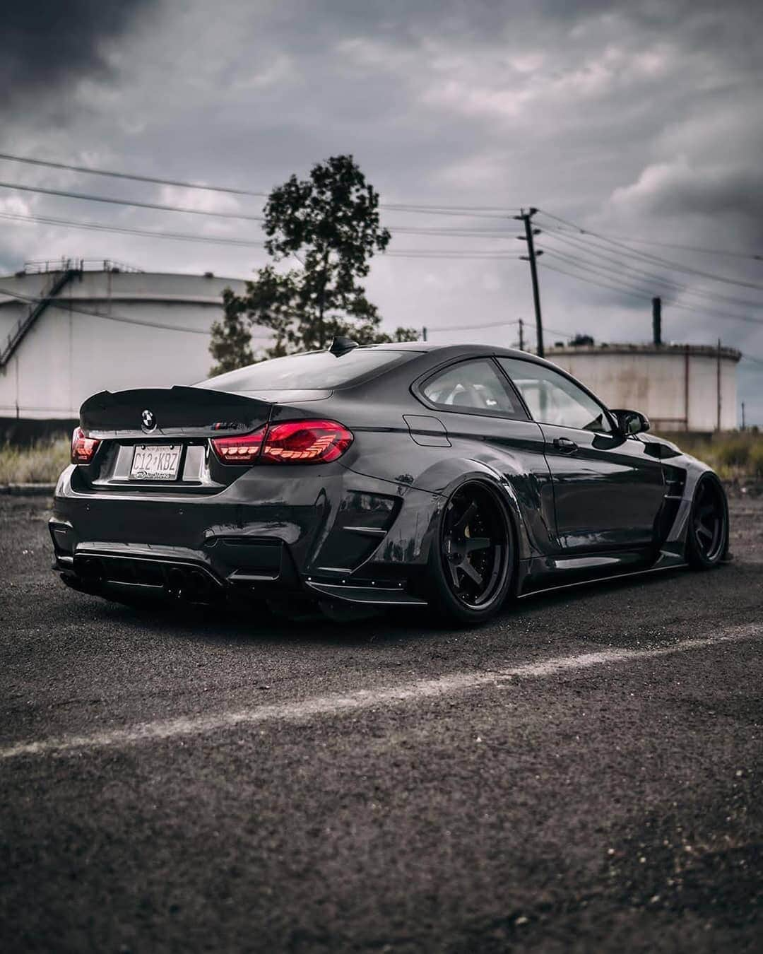 Kik:SoLeimanRTさんのインスタグラム写真 - (Kik:SoLeimanRTInstagram)「Widebody M4  Photos by @zuumy  Owner @strictly_stance」8月31日 4時48分 - carinstagram