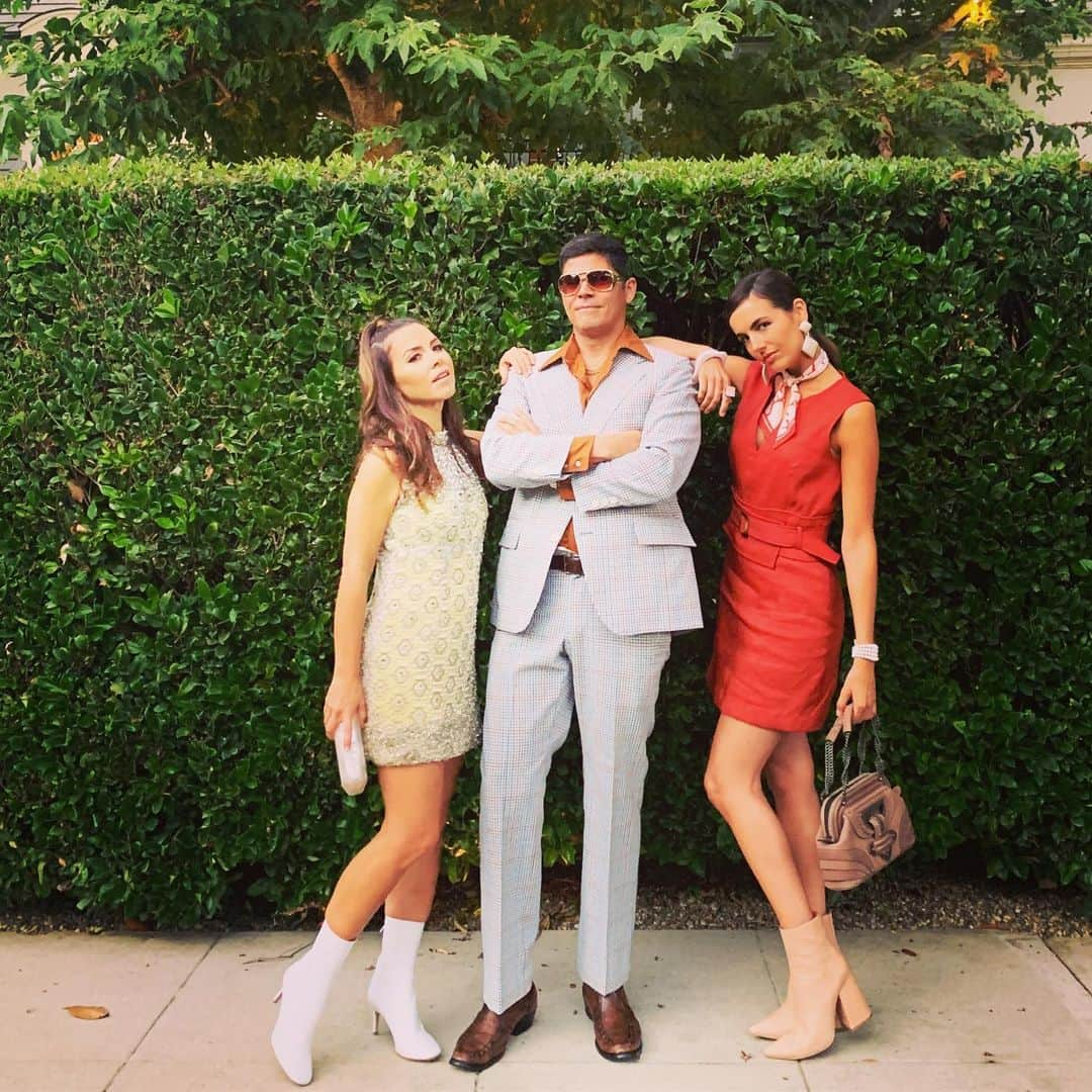 カミーラ・ベルさんのインスタグラム写真 - (カミーラ・ベルInstagram)「60’s BABY! #aboutlastnight #60sparty #thirdwheeling #loveatheme #ootd」8月31日 4時53分 - camillabelle