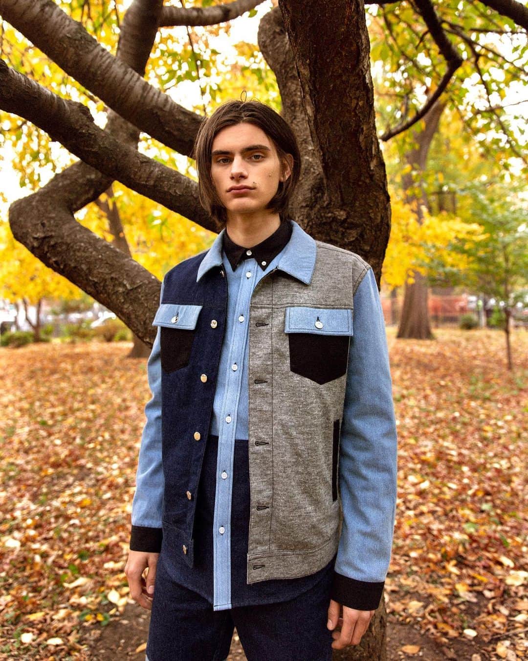 のインスタグラム：「Our Autumn-Winter ‘19 Collection is available in-store and online! Titled “Rebellious Youth” We celebrate our 20th year anniversary in streetwear, WeSC has become a world renowned brand who has collaborated with numerous influential brands and people that have made streetwear culture what is today. We want to thank all of you who have contributed to this milestone and those who will join us on the journey ahead.  #Wesc #superlativeconspiracy #Wescfall19 #wescfw19 #fall #winter #anniversary」