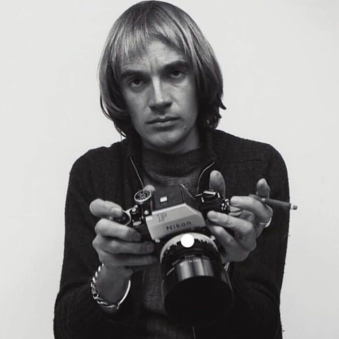 カリーヌ・ロワトフェルドのインスタグラム：「I never knew you as young, but as long enough to remember the charming and talented person you were! Sad I didn’t spent more time with you! Just good memories! RIP, Steve Hiett, miss you💔💔💔 @pierreroit @stephane_marais_officiali @juliendys @pamela_hanson」