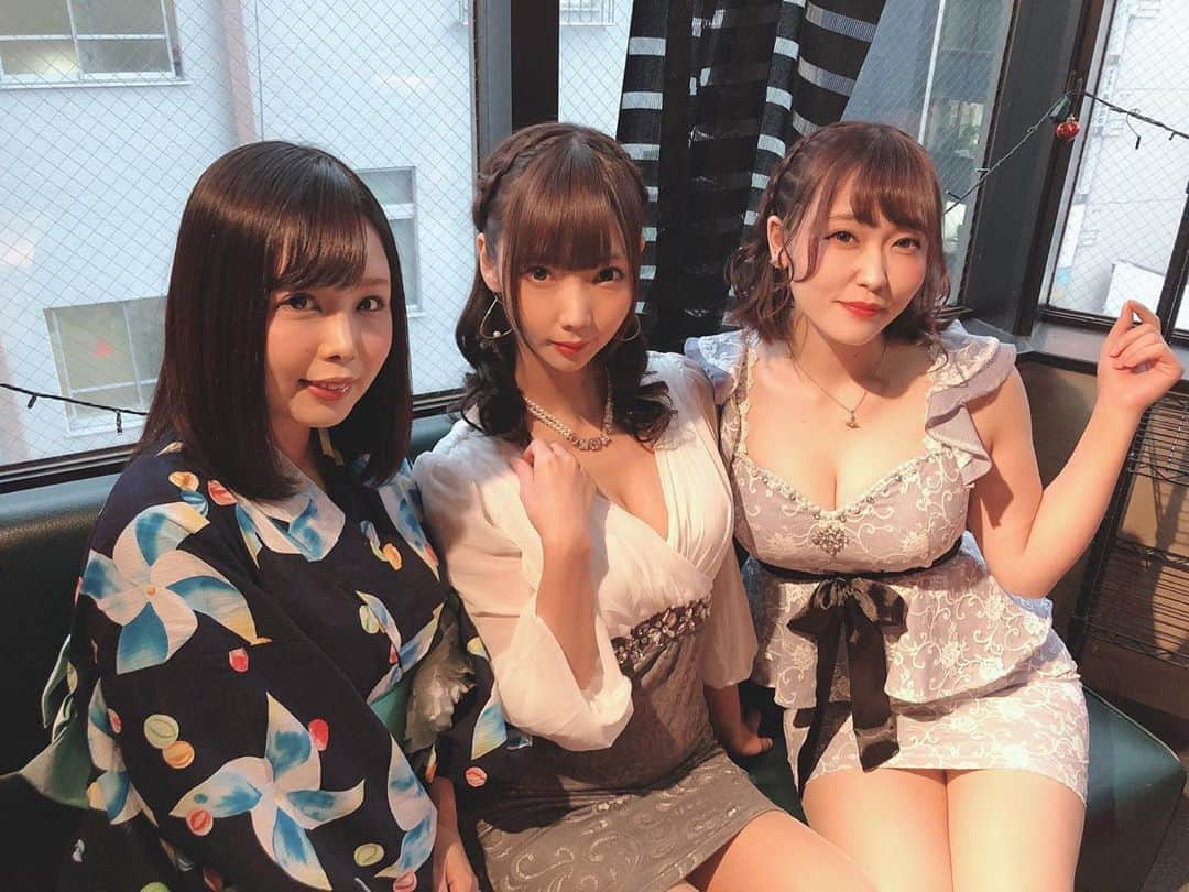 瀬乃ひなたさんのインスタグラム写真 - (瀬乃ひなたInstagram)「8/27 マインズスナック🍸 マインズの3人でスナックイベントしたよ♫ . . . #あけみみう #新垣智江  #マインズ #mines #マインズ娘 #av #av女優 #セクシー女優 #スナック #イベント」8月31日 6時25分 - hinapiyosanchi