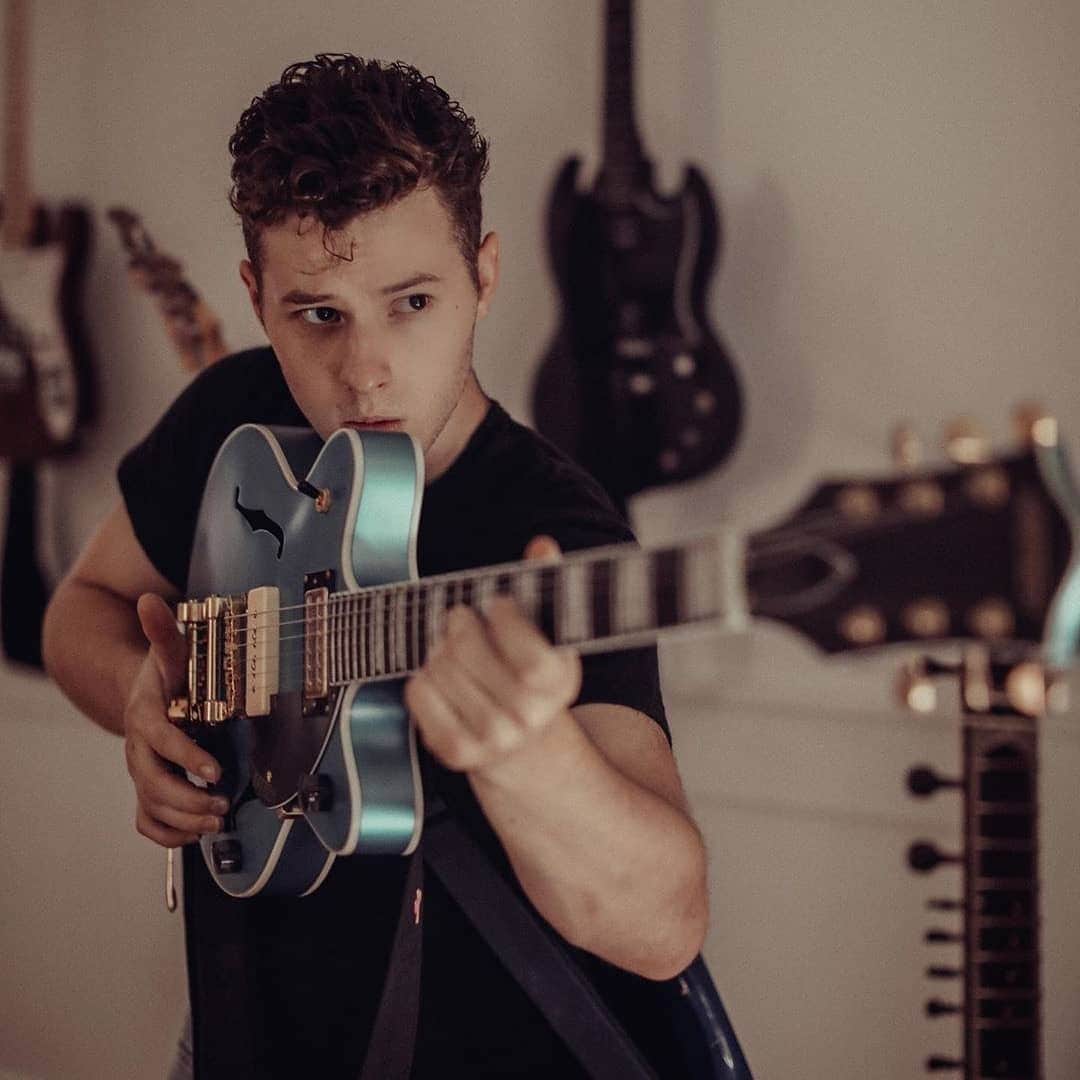 Nolan Gouldのインスタグラム：「Incredibly honored to be included in @wieldingpeace which is the first project launched by @thecameronboycefoundation. Thank you to everyone involved, Cameron would be proud of what you have created. Below are some of my thoughts on violence and the ability of art to transcend it. I hope it may help others in similar situations. Check out @wieldingpeace to get involved. “I remember being angry all the time as a teenager. And feeling alone. I was stuck in a cycle of confusion, pent up anger, and aggression that so many people find themselves stuck in, but often times young men and adolescents. I felt misunderstood, and I lashed out. My relationship with my family, friends, and the world suffered. And so I lashed out more. It's a never-ending loop that continues to amplify the issue. The problem was I lacked a healthy way to express myself, especially since men are so likely to repress their emotions to begin with. I'll never forget hearing the first album that changed my life and made me realize that I wasn't alone; that so many others had gone through what I was experiencing, and that one day everything would blow over. I don't know what I would have done if it wasn't for that album. Or for the first roll of film I got developed. Or playing the banjo. These things allowed me to channel my problems and negative emotions into something positive. It made me realize that there is always an alternative to violence and aggression. The vision of Wielding Peace to stop gun violence and heal wounds through art and self expression is undeniably inspiring” - @nolangould // #wieldingpeace #thecameronboycefoundation #livelikecameron #lovelikecameron #affectlikecameron」
