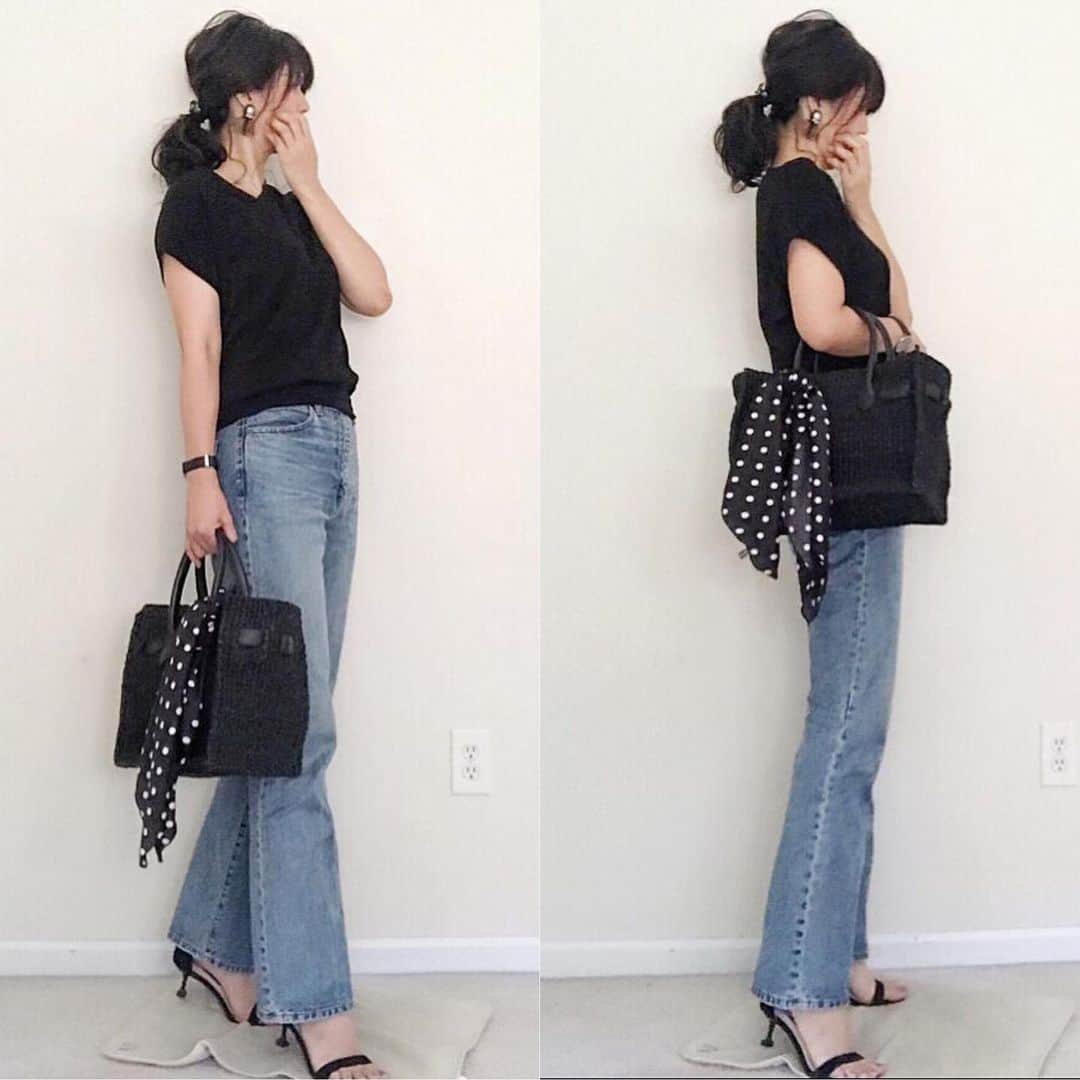 meiさんのインスタグラム写真 - (meiInstagram)「. @gu_global  #セミフレアジーンズ のTheシンプルコーデ👖 . 👚/ @kareishop . 👖/ @gu_global . 👜/ @sea_japan . 👂/ @_hapi.hapi_ . 👡/ @spin_the_earth . . . #locari #beaustagrammer #プチプラコーデ #ootd_kob #web_kob  #ポニーテール#kaumo_fashion #ミディアムヘア#mineby3mootd  #fashion  #ponte_fashion  #アラフォーコーデ  #mamagirl #きれいめコーデ #大人コーデ#ママコーデ#大人カジュアル#mineプチプラ部#夏コーデ#gumania#guコーデ#フレアパンツ」8月31日 6時53分 - mei.5.7.des