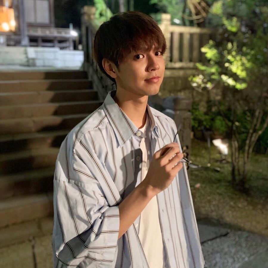のインスタグラム：「そろそろ夏が終わって秋がくる。﻿ ﻿ みんなに会える日を楽しみに。﻿ ﻿ #photography #lastsummer ﻿ #午前0時キスしに来てよ #12月6日公開 ﻿ #公開まであと3ヶ月 #映画0キス #0キス #0kiss #綾瀬楓」