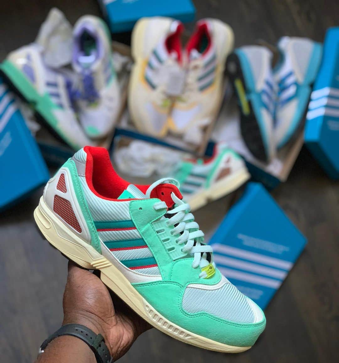 DJ Clark Kentさんのインスタグラム写真 - (DJ Clark KentInstagram)「#KickGameProper • @adidasoriginals “30 Years Of Torsion” Pack • FLAMES • #StayFRESH」8月31日 7時28分 - djclarkkent