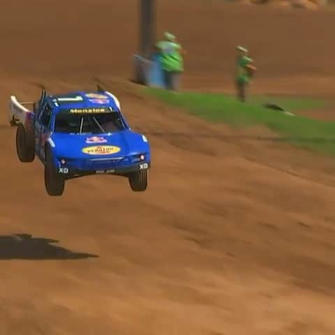 レッドブルのインスタグラム：「Two titles 🥇🥇 One event 🏁 Will anyone be able to topple the King of Crandon Bryce Menzies? 👑 🏃‍♂️ @brycemenzies7 👀 Watch the Crandon World Cup live on Red Bull TV Saturday and Sunday // click the link in our bio for more」