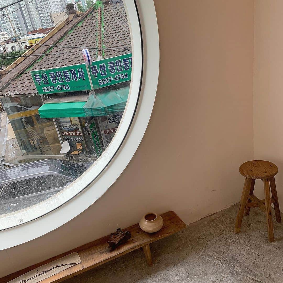 saanaaeのインスタグラム：「おはよう𓄢🥣 さぁ今日も頑張ろう🍂」