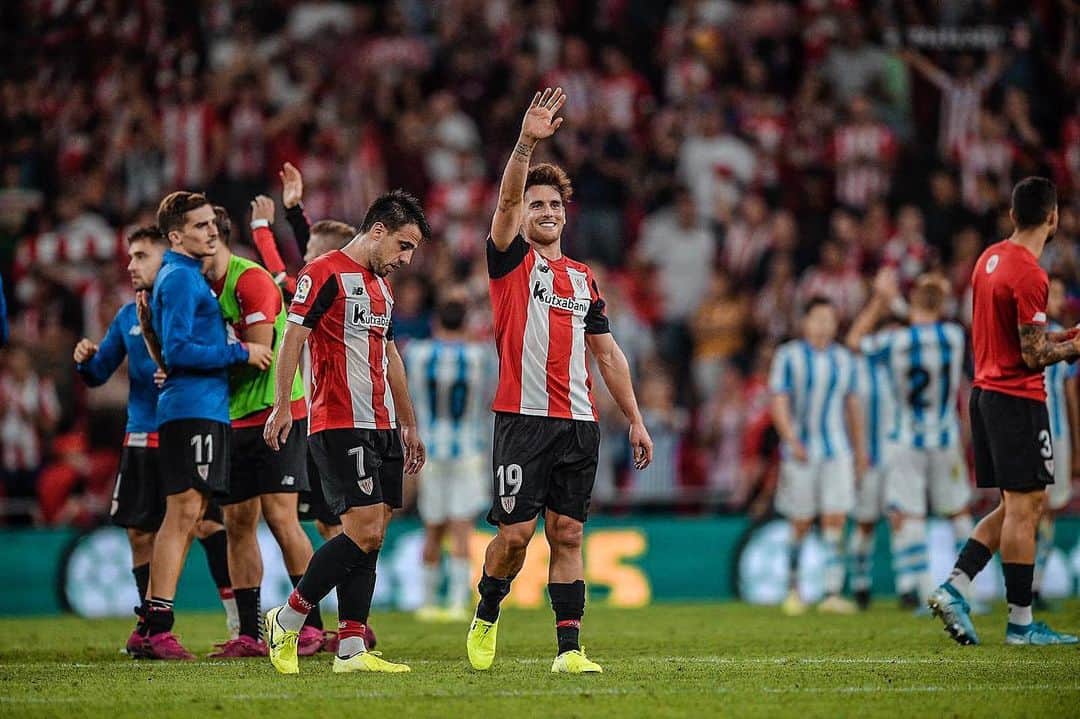 イバイ・ゴメスのインスタグラム：「FELICIDADES EQUIPAZO! 👏🏼 FELICIDADES y GRACIAS SAN MAMÉS! 🙌🏼 7 puntos de 9 para crecer en ilusión, si cabe.  Ahora tiempo para algunos recuperar y otros para seguir trabajando igual. En 15 días volvemos a por más. 💪🏼 Aupa @athleticclub ! 🦁🔴⚪️」