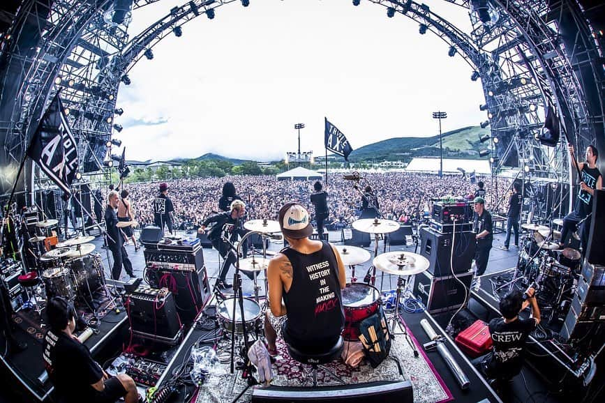 KEN IIKAWAさんのインスタグラム写真 - (KEN IIKAWAInstagram)「山中湖 SWEET LOVE SHOWER 2019 . TRIPLE AXE TAKEOVER🔥🔥🔥 . Photo① #tripleaxetakeover #TAT #heysmith #SiM #coldrain . 写真 @hayachinphoto」8月31日 8時31分 - keniikawa