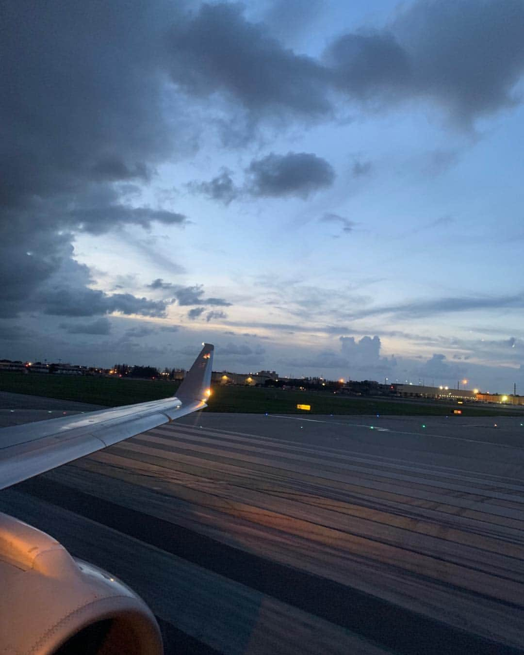 マイケル・ルーカーさんのインスタグラム写真 - (マイケル・ルーカーInstagram)「See you later Miami.....」8月31日 8時58分 - michael_rooker