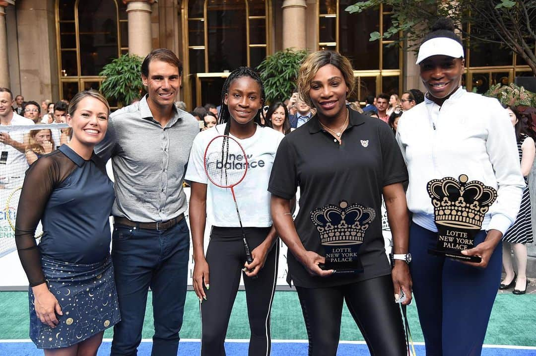 ビーナス・ウィリアムズさんのインスタグラム写真 - (ビーナス・ウィリアムズInstagram)「Just hanging with my friends from work at my favorite hotel in nyc @newyorkpalace」8月31日 9時33分 - venuswilliams