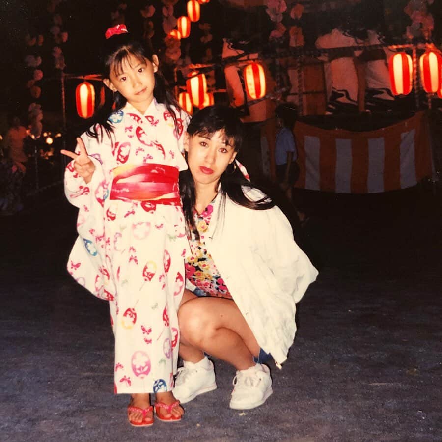 白雪さんのインスタグラム写真 - (白雪Instagram)「Happy birthday, mom! And me☺️🎂Thank you for always thinking about me. Love you♥️ #0929」9月29日 14時00分 - baixue0929