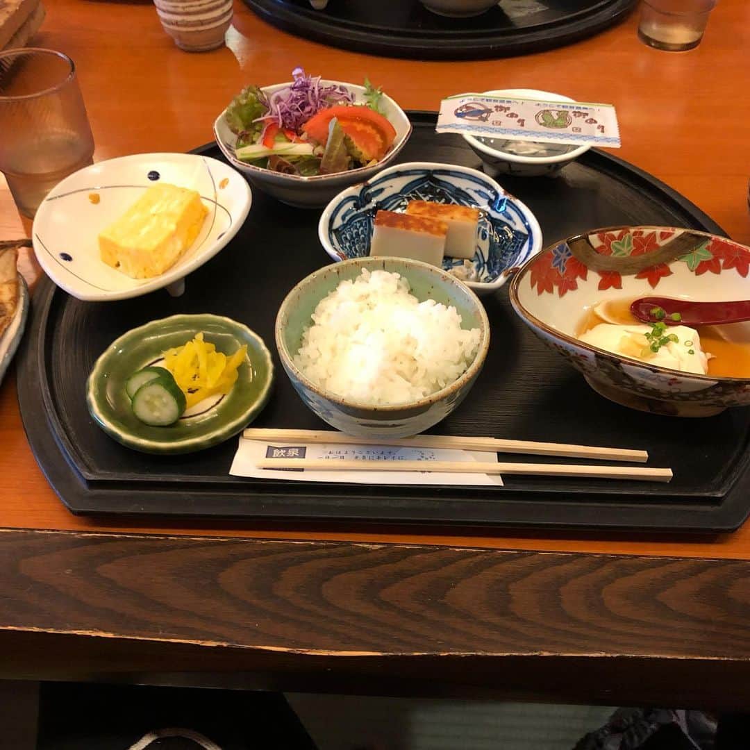 宮田和幸さんのインスタグラム写真 - (宮田和幸Instagram)「2日目スタート！ 自分が朝練嫌いだからこの合宿は無し。しっかり寝てからの朝食。 写真下手でごめんなさい。 美味しかったです #旅館 #朝ごはん #干物」9月29日 14時20分 - miyata.hercules