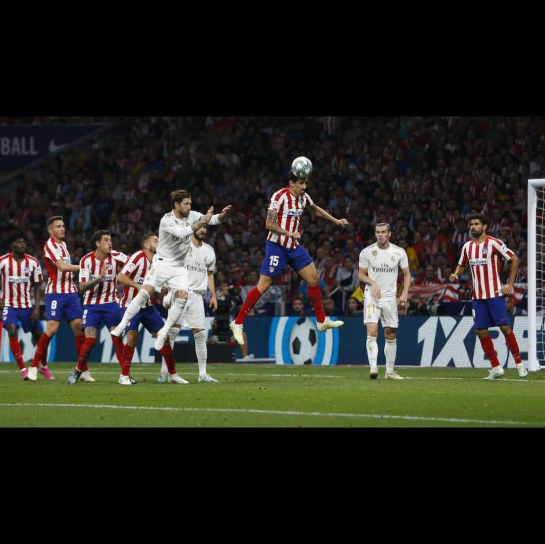 ステファン・サヴィッチさんのインスタグラム写真 - (ステファン・サヴィッチInstagram)「Seguimos creciendo !! 💪🏻 @atleticodemadrid #aupaatleti #laliga」9月29日 6時16分 - savkee15