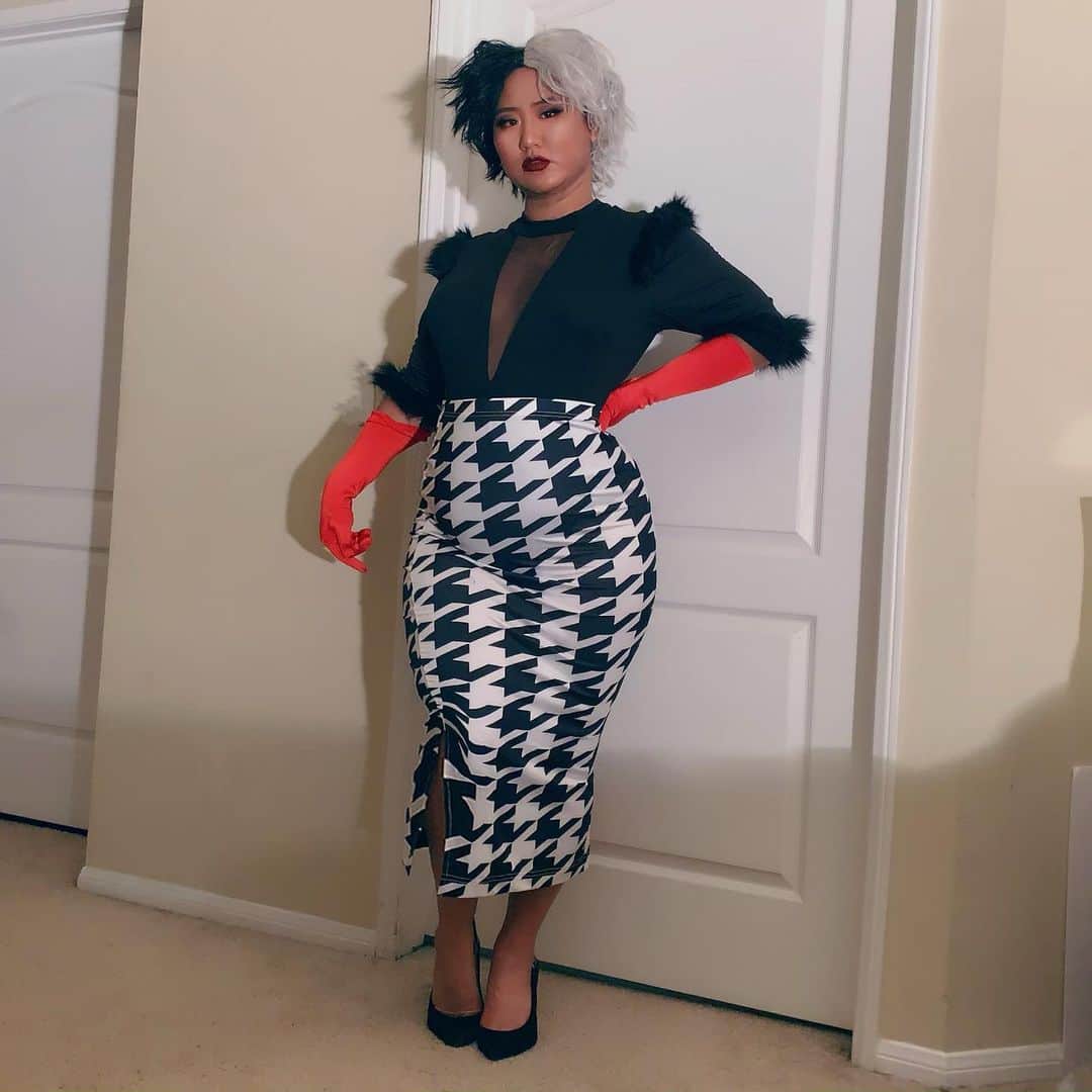藤井美穂のインスタグラム：「For me every day can be Halloween 🎃  @sheinofficial #SHEIN#SHEINgals Search ID: 813240 bit.ly/2lVeV34  Search ID: 806723 bit.ly/2lCYYhV mihofujiQ2 Use this code to get 15% off ! (Expires on 9/30)」