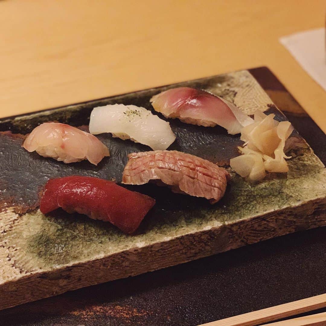 村上沙織さんのインスタグラム写真 - (村上沙織Instagram)「昨晩はお寿司🍣 外に食べに行こうかと思ったけど、ホテル内でサクッと👯‍♀️ 久しぶりにお寿司食べた気がする🍣🍣🍣♥️ #kyoto#リッツカールトン京都」9月29日 7時46分 - rosysaorimonster
