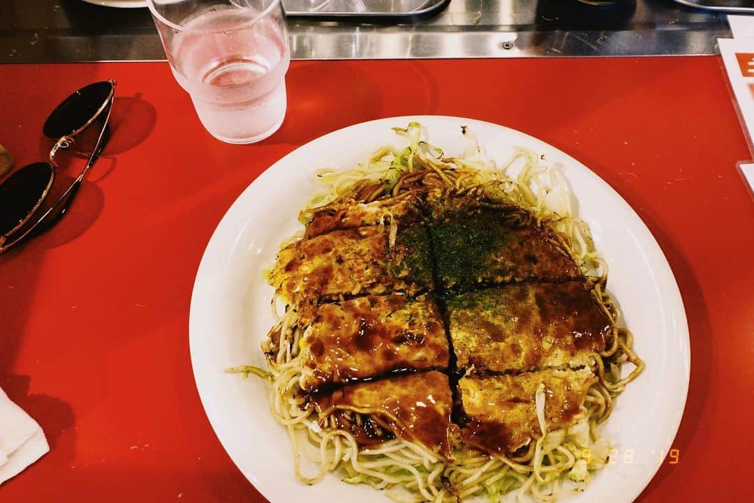 松永天馬さんのインスタグラム写真 - (松永天馬Instagram)「#松永天馬殺人事件 広島・#横川シネマ ありがとうございました。#生欲 インストアと映画、予想以上に多くの方においで頂き痛み入ります。来月、隣の岡山にツアーで来るから。これから辛つけ麺100倍にして食べるから。 本日は新宿 #ケイズシネマ でお会いしましょう。という犯行予告です。  #松永天馬 #アーバンギャルド #urbangarde」9月29日 8時26分 - urbangarde