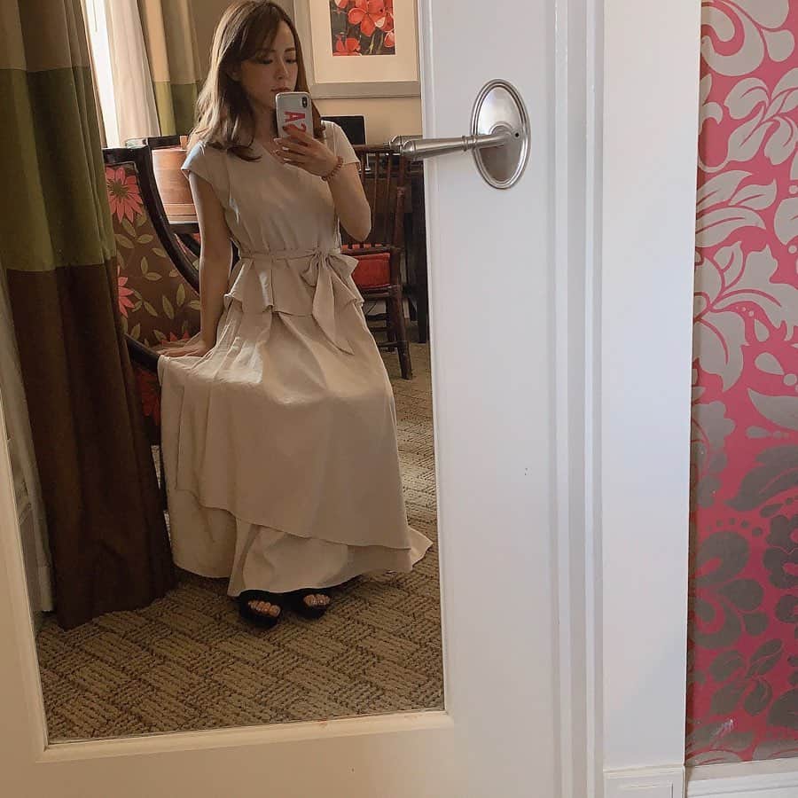 関根理紗さんのインスタグラム写真 - (関根理紗Instagram)「ミニマムさん向けのお洋服のブランドが増えて嬉しい今日このごろ🌞 かわいい。 もう一色も持ってるけどそれもかわいいの。今の季節にぴったり。 ふわっとした裾は座ってもかわいい🥺最&高  #kicuri #ミニマムコーデ #リゾートコーデ」9月29日 9時06分 - sekine.risa