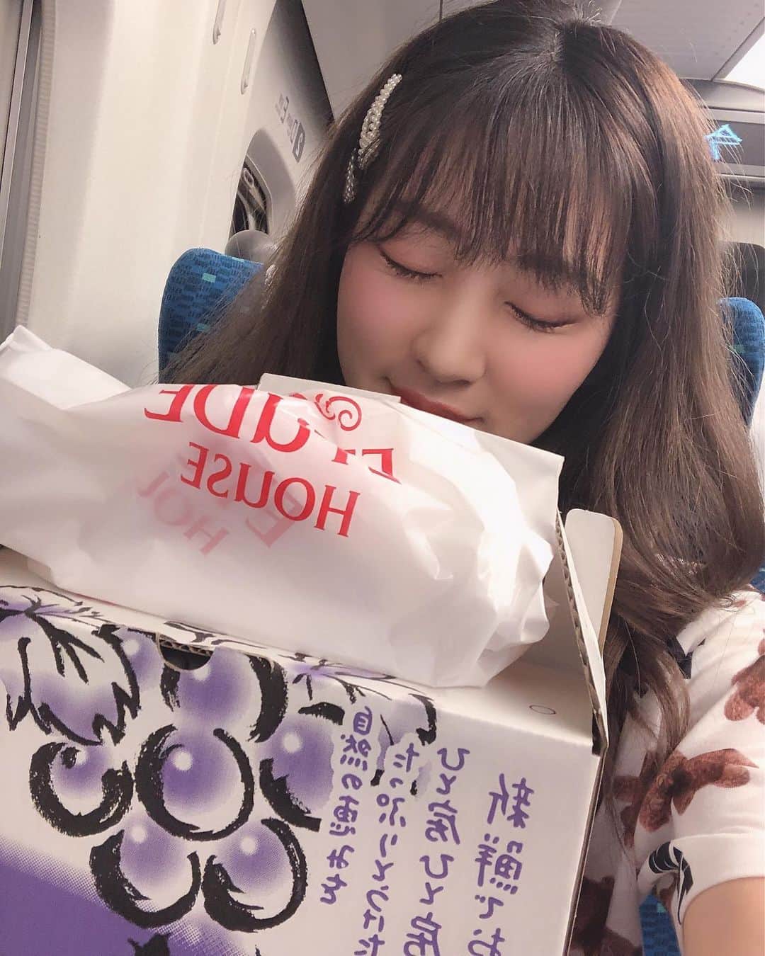 伊藤愛梨さんのインスタグラム写真 伊藤愛梨instagram おはまる ガーリー Usj 可愛い 大人可愛い コーデ コーディネート コスメ メイク オフショル ヘアスタイル ユニバ ピンク スタイル デニム 大人カジュアル 韓国