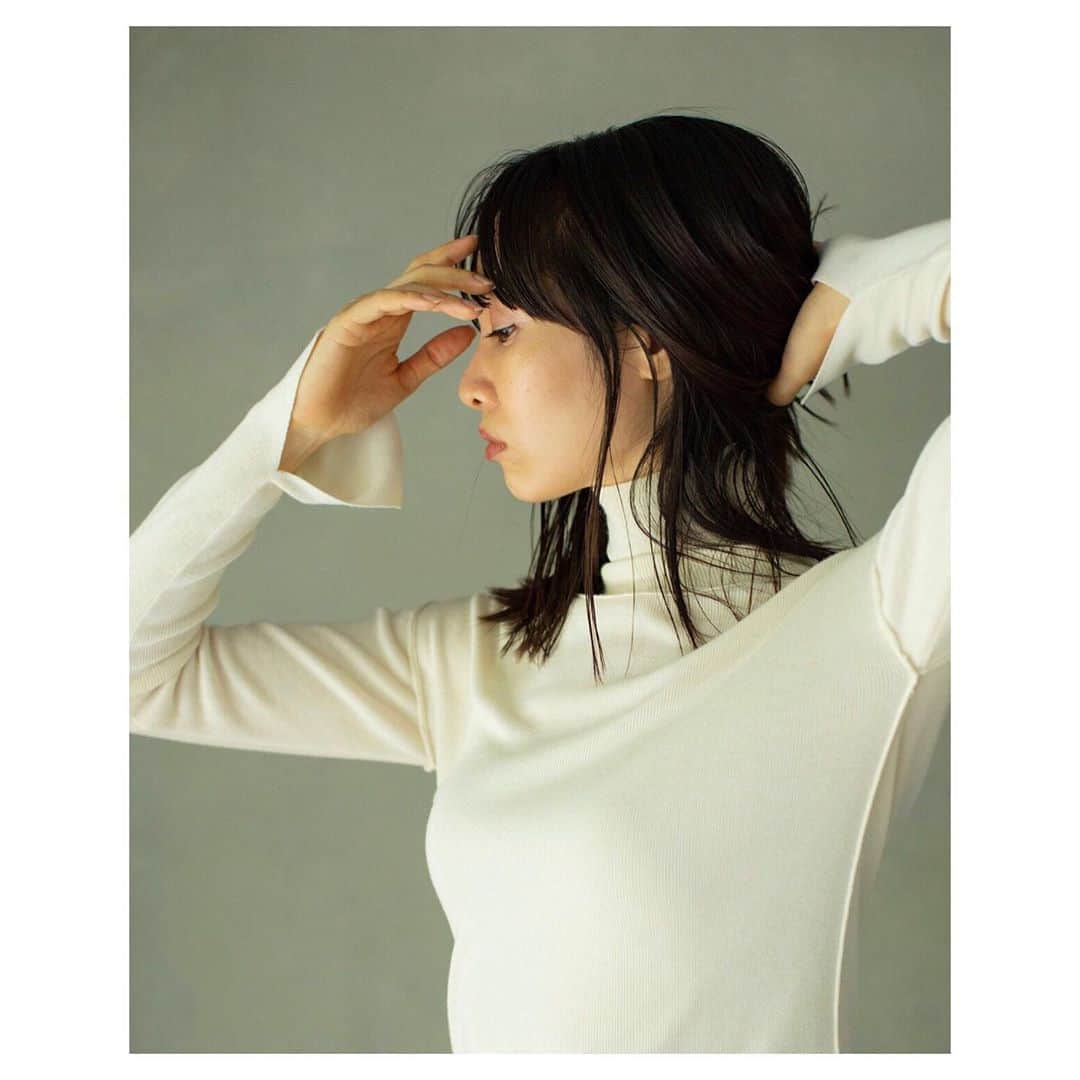 のインスタグラム：「. My work. 『MARECHAL TERRE(マルシャルテル)』 →https://zozo.jp/sp/women-shop/marechalterre/?dord=21 祝 Grand Open！！ #brand #MARECHALTERRE #マルシャルテル #zozotown #ゾゾタウン →@marechalterre_official @zozotown グランドオープンの撮影にお声掛け頂きました♡ 嬉しかったな♡楽しかったな♡ またご一緒出来ますように☺︎ #Japan #Tokyo #new #shop #aw2019 #work #shooting #fashion #coordinate #style #girl #woman #ladies #akework #akeMARECHALTERRE #ファッション #スタイリング #コーディネート #model #satorujapan #akemigondo #モデル #サトルジャパン #権藤朱実 →@satorujapan_official @akemigondo ☑︎プロフィールのリンクにて、blog更新中☺︎ My blog『ake photo』 →http://ameblo.jp/akemi-gondo/」