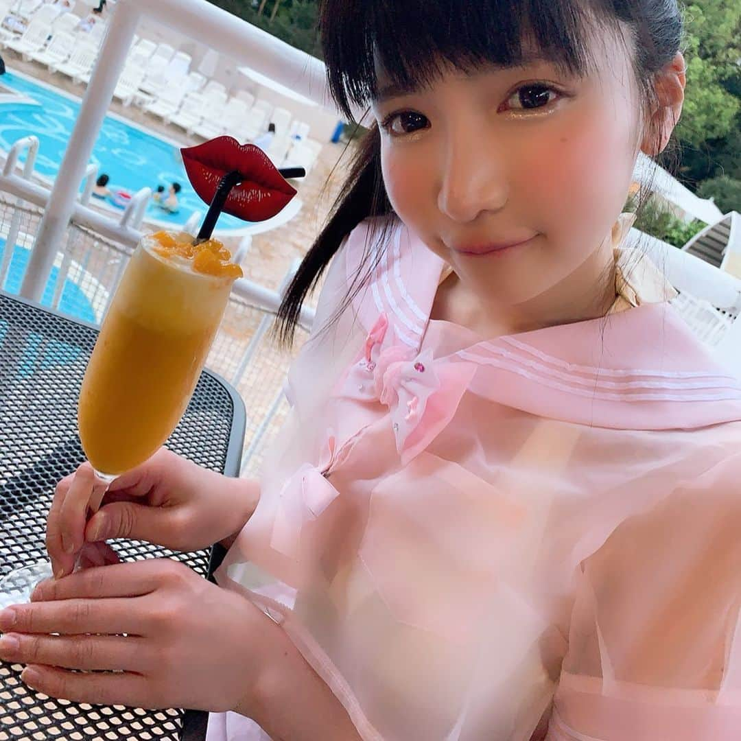 もえのあずきさんのインスタグラム写真 - (もえのあずきInstagram)「セーラー服😍💕💕 もえきゅんスムージー飲めるの明日まで💕 #セーラー服#セーラー服水着 #sailormoon #hotelnewotani #もえきゅんスムージー#ホテルニューオータニ#asianbeauty #asiangirls #asianmakeup #japanesegirl #japanesegirls #food#ビジョビ」9月29日 11時01分 - moeazukitty