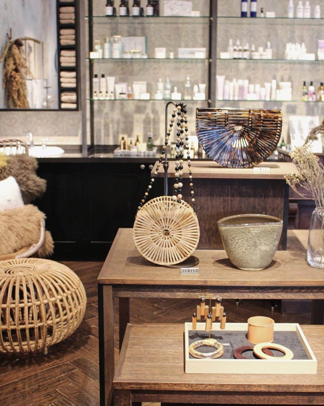 MAISON DE REEFURのグルメインスタ