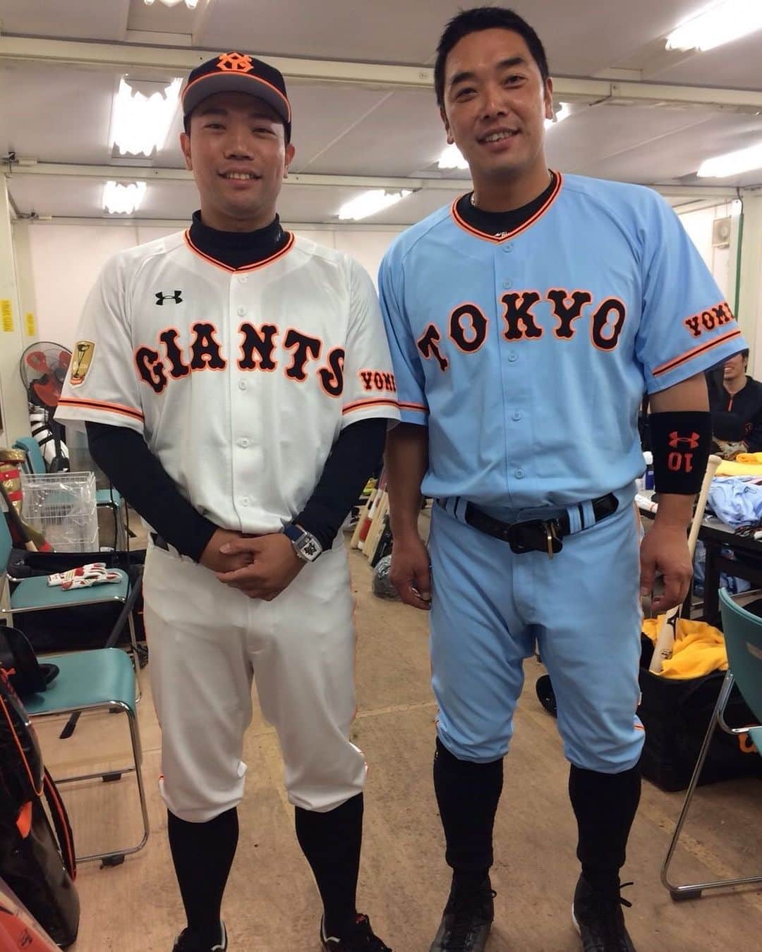 あれ慎之助さんのインスタグラム写真 あれ慎之助instagram もう阿部選手をプレイヤーとして見れないということと 俺が現役を引退したらお前もモノマネ辞めろよ と以前言われたこともあり 昨日は 急に来たこの引退報道にどう反応していいのか迷い 落ち込み