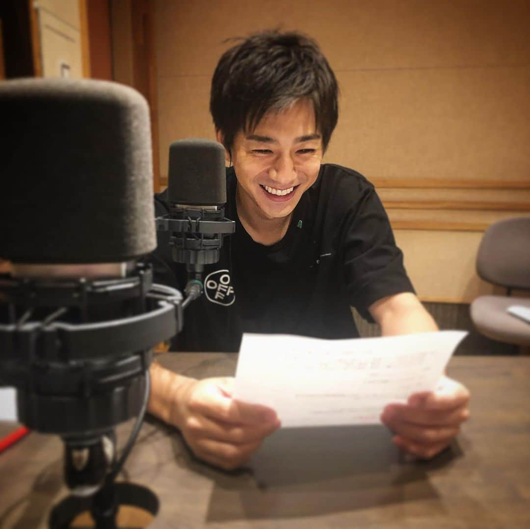 城田優さんのインスタグラム写真 - (城田優Instagram)「本番収録中の きゃわきゃわな翔平さん🤤  @shohei.63  やっと呼んでもらえた”it’s 翔 time”  インスタライブとかを除けば、初めてのサシトーク。 とっても楽しかった☺︎ お楽しみに🕺  #nack5 #its翔time #下らないトーク #今夜23時半ですって」9月25日 16時44分 - yu_shirota