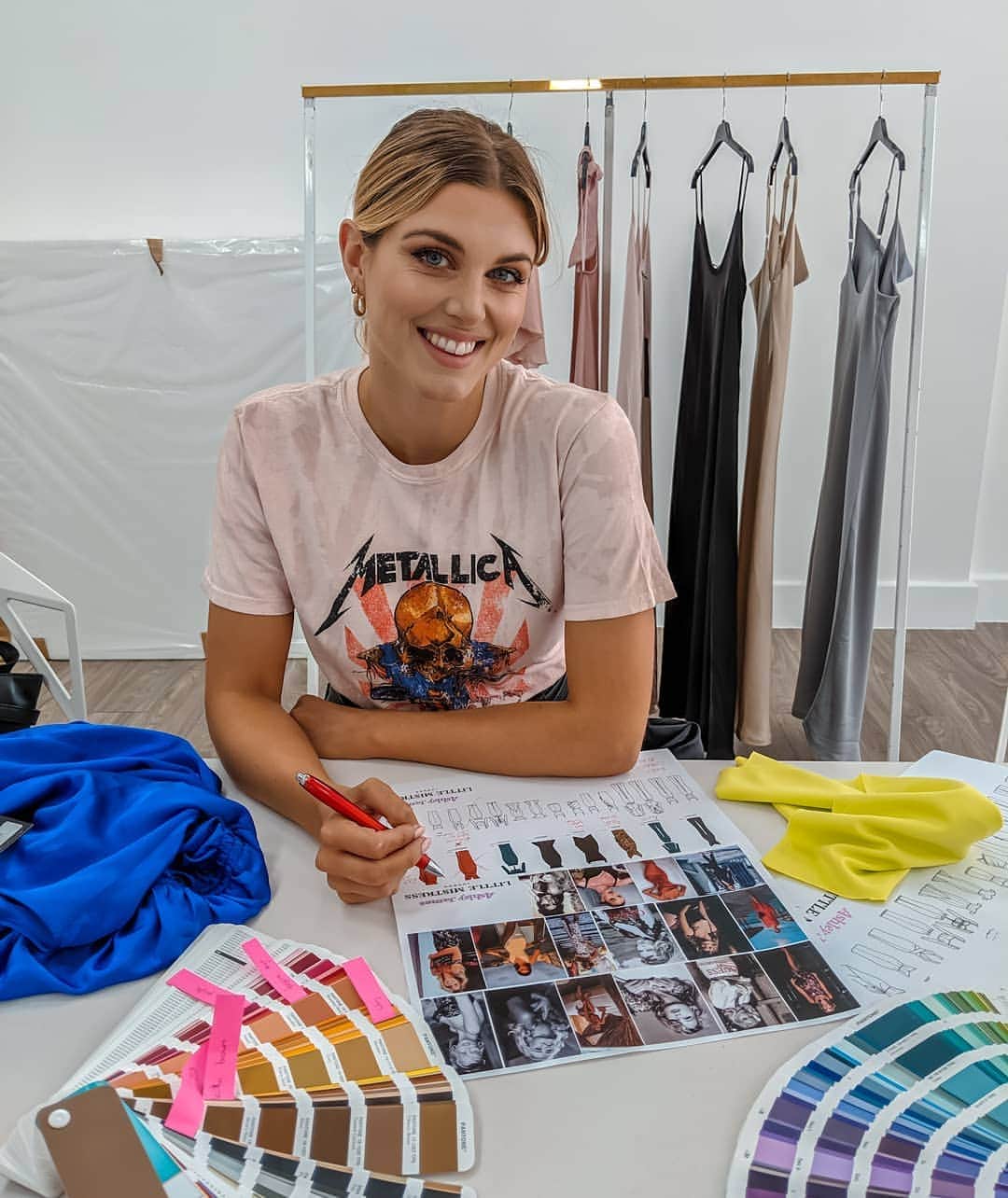 Ashley Jamesさんのインスタグラム写真 - (Ashley JamesInstagram)「I took this photo back in May as I've been sitting on some *pretty* exciting news I wanted to let you know about... I'M BRINGING OUT A CLOTHING COLLECTION! And the best part? Every piece of my collection is made out of recycled plastic bottles. 💘🌍🧚♻️ I'm super nervous, as I hope you all love it as much as I do! I've gone for bold colours and prints (taking inspo from my own wardrobe and interiors) and all the pieces are figure-hugging and will celebrate the female shape. I've been meticulous in the design process and am so grateful to @littlemistressuk for trusting me with it  Honestly, you wouldn't be able to feel the difference from normal material and I'll be able to tell you exactly how many plastic bottles have been used in each item of clothing. 🥰 I'm shooting the TV ad and the campaign images today and it will be released in the next few weeks, so watch this space! It's moved on a lot from what you can see in these designs, I might give a sneak peek of some of the pieces on my stories today. 💘👗👸🏼 #fashion #sustainablefashion」9月25日 17時01分 - ashleylouisejames