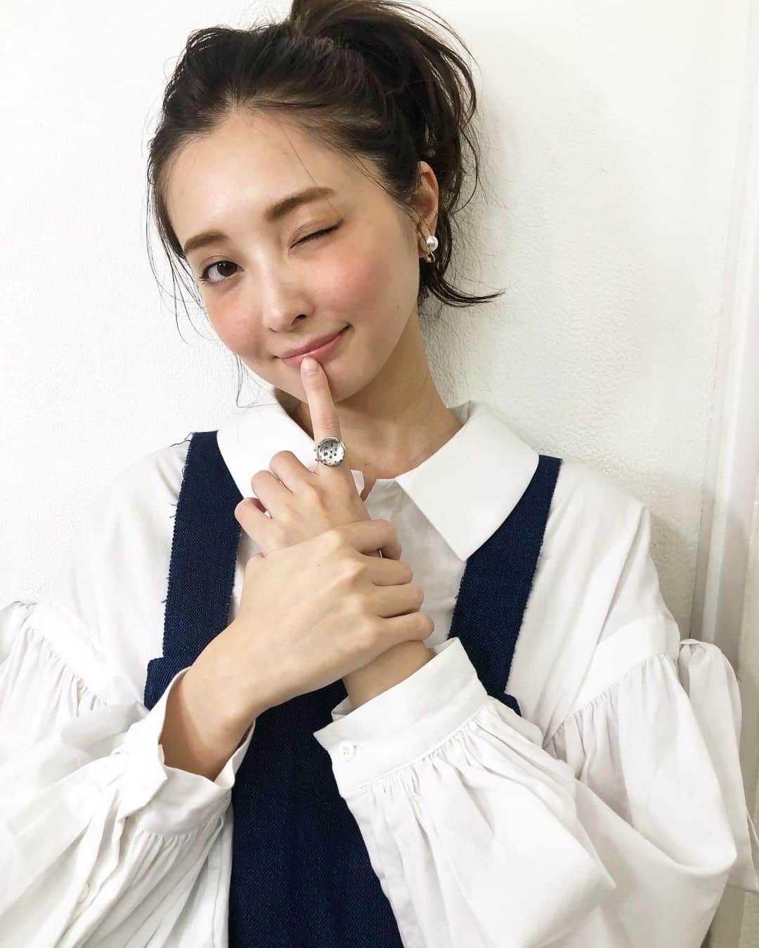 大石絵理のインスタグラム：「NAIL UP! magazine発売中です😘😘 いろんなネイルをして、楽しかった❤️💖❣️」