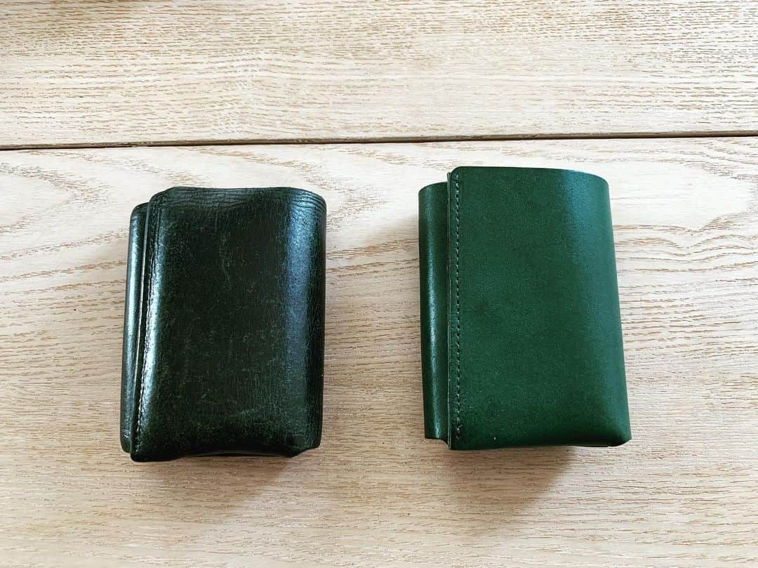 小谷実由さんのインスタグラム写真 - (小谷実由Instagram)「お財布を新調。使いやすくて好き過ぎるので全く同じやつに換えました。 @fabrik_tokyo #fabriktokyo  左が今までの、右が新しいの。約3年使ったのだけど、こんなに味出るのか、、、新しいのもこのくらい味出ますように〜🐢🌹」9月25日 12時32分 - omiyuno