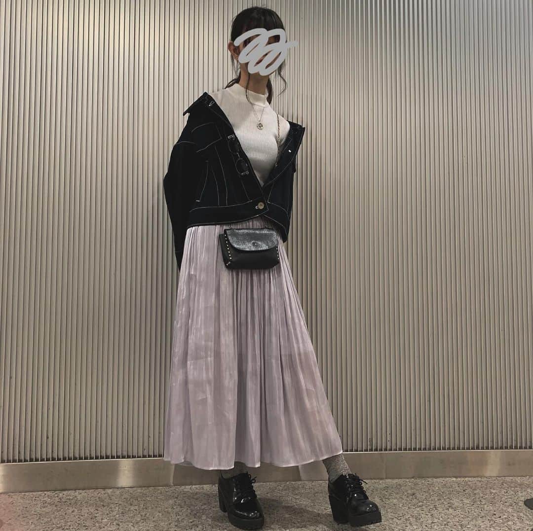 かれんのインスタグラム：「#かれんのくろーぜっと」
