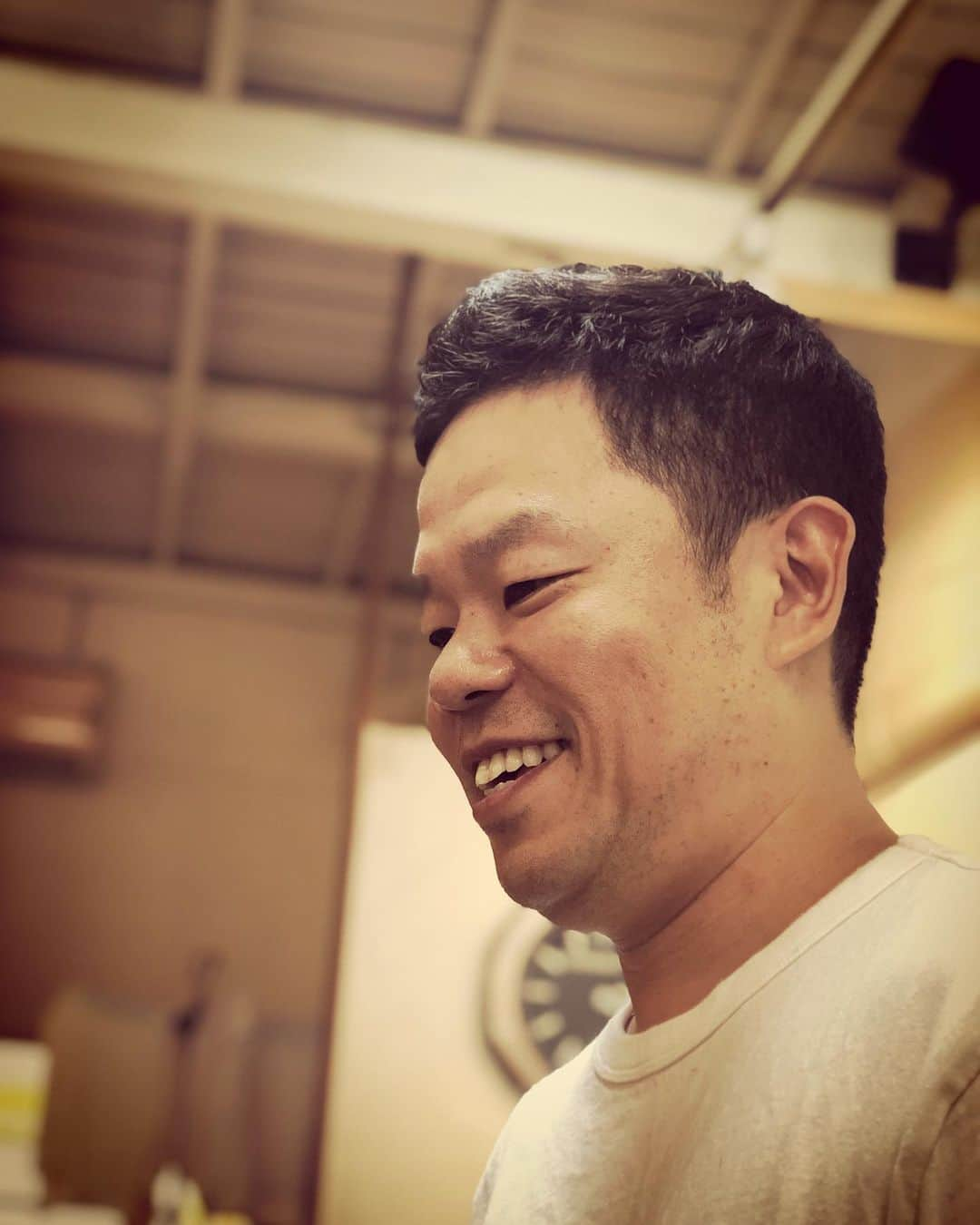 杉本知香さんのインスタグラム写真 - (杉本知香Instagram)「津田さん2回目来てくれましたー😊❗️ リピーター嬉しいっ😆😆😆 いつも整髪料かっちりつけてるイメージなので、癖毛いかして普段は整髪料無くても爽やかないい感じに仕上げました✂️⭐️ #中目黒美容室 #ダイアン津田 #ダイアン #ゴイゴイスー #原西フィッシング倶楽部」9月25日 14時34分 - sugimotoc