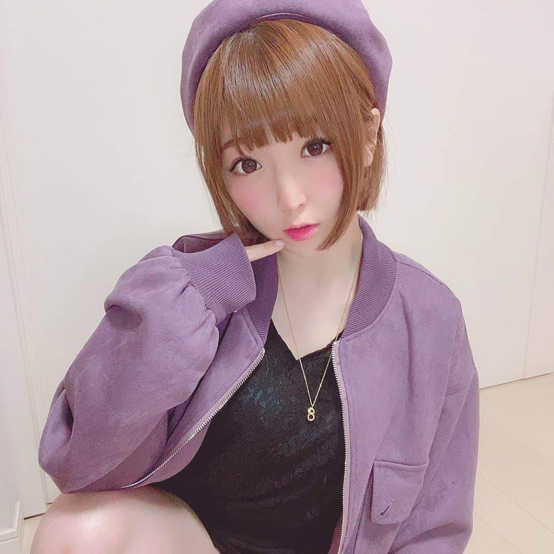 佐倉絆さんのインスタグラム写真 - (佐倉絆Instagram)「涼しくなってきたねー！ 秋服がいちばん好きです🥴💜 #17kg #17kg_official  #lv #louisvuitton #ラッキーナンバー8 #好きな色は紫です💜」9月26日 2時22分 - kizunasakura