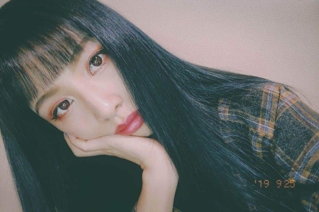honoka のインスタグラム：「なんとなく切った🤦🏻‍♀️✨」