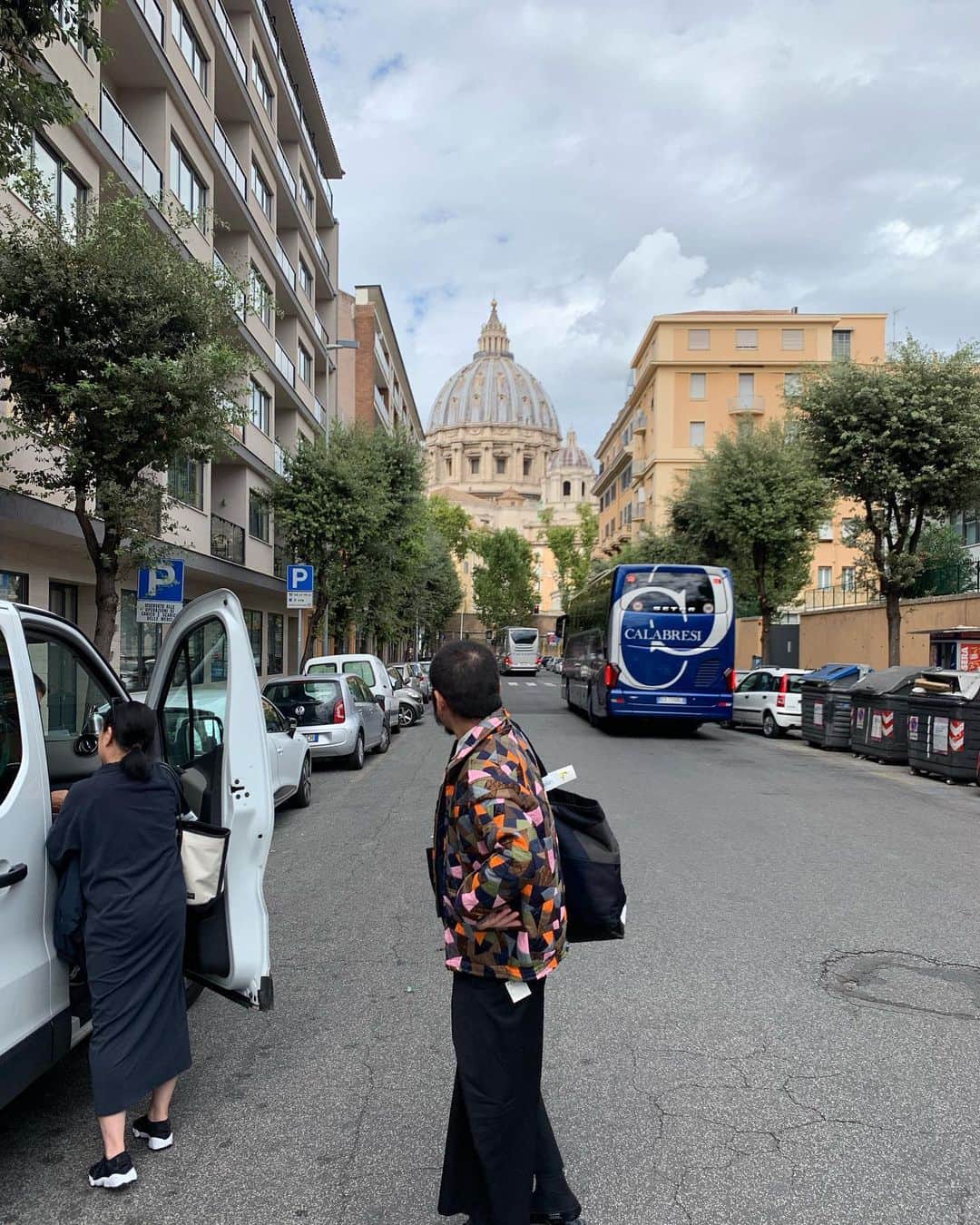 GooFのインスタグラム：「ついた  #starhotelsmichelangeloroma #anrealage」