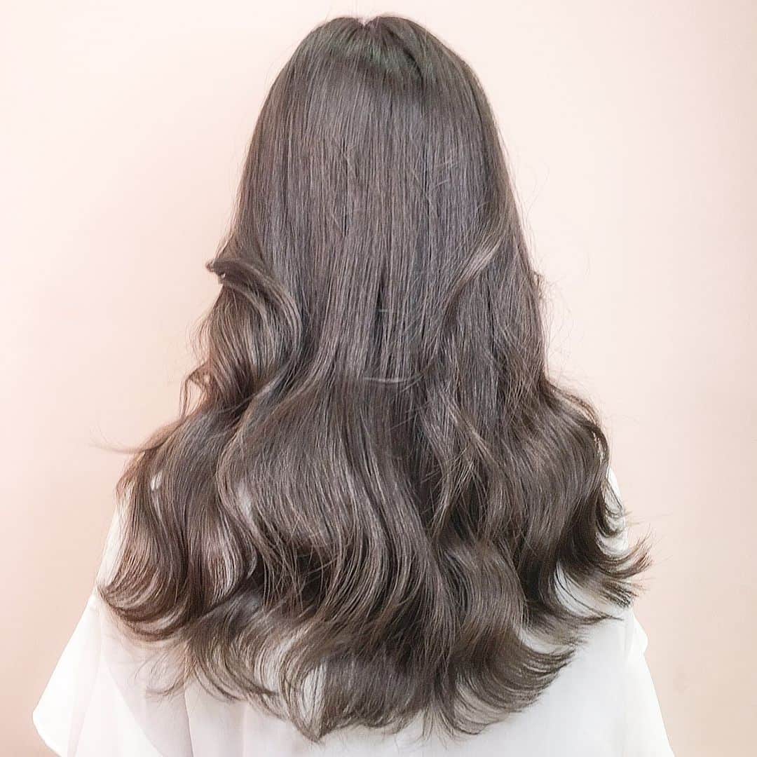 原涼香のインスタグラム：「Korean grayge 🍈🍈 #韓国式レイヤーカット と合わせて❤︎ ㅤㅤㅤㅤㅤㅤㅤㅤㅤㅤㅤㅤㅤ」