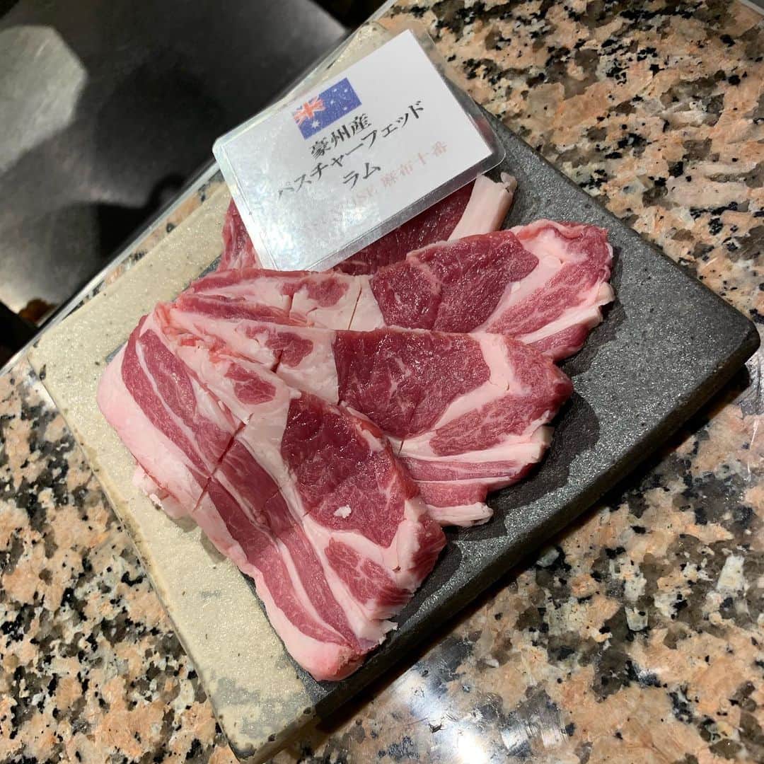 夏木マリさんのインスタグラム写真 - (夏木マリInstagram)「今夜は日本一美味しい羊肉！ ホゲット最高‼️ #Lamb #hogget #mutton #Tasty #dinner #tokyo #NATSUKIROCK  #夏木マリ @mari_natsuki」9月25日 21時40分 - mari_natsuki
