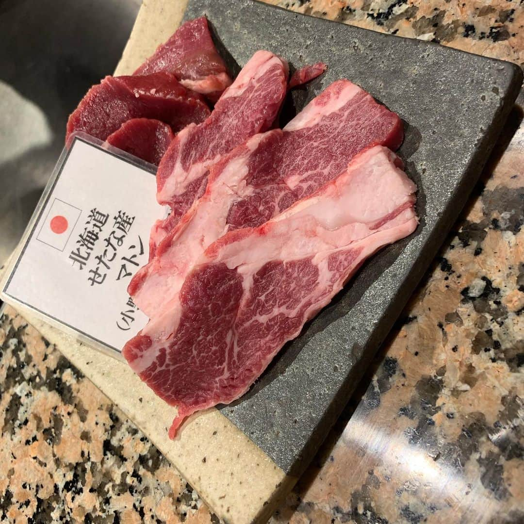 夏木マリさんのインスタグラム写真 - (夏木マリInstagram)「今夜は日本一美味しい羊肉！ ホゲット最高‼️ #Lamb #hogget #mutton #Tasty #dinner #tokyo #NATSUKIROCK  #夏木マリ @mari_natsuki」9月25日 21時40分 - mari_natsuki