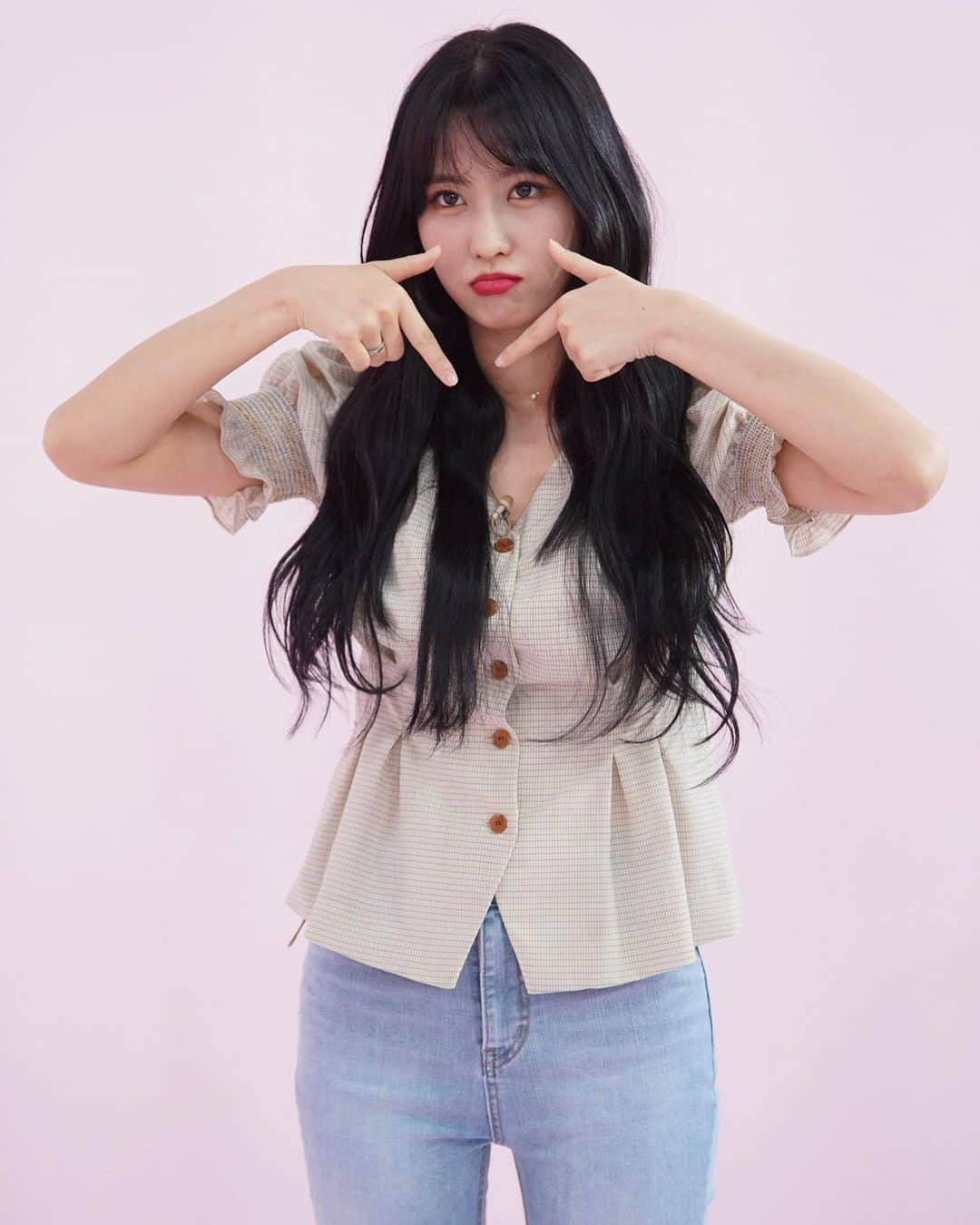 モモさんのインスタグラム写真 - (モモInstagram)「♡ [Official] 190925 - Idol Room Website Update -  #MOMO #트와이스 #모모 #平井もも #もも #TWICE © jtbc」9月25日 22時13分 - momojype