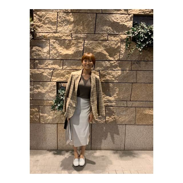 中山こころさんのインスタグラム写真 - (中山こころInstagram)「yesterday…☺︎♡ * #coordinate  #all #korea shoes: #tods」9月25日 22時14分 - coocoorooo