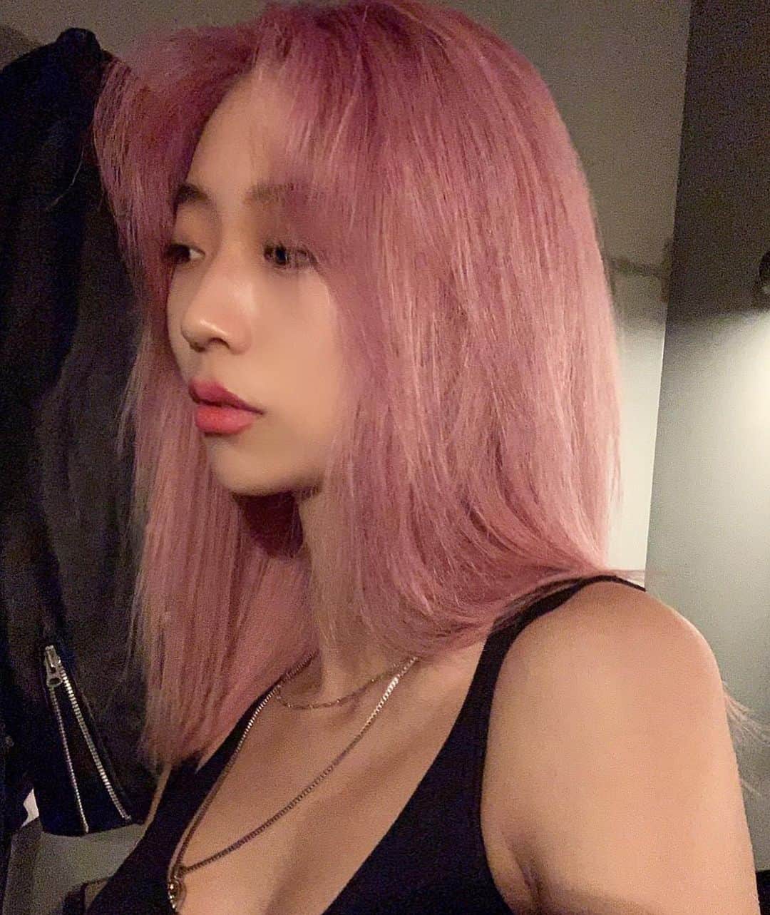 原涼香のインスタグラム：「NEW 💇🏼‍♀️💗💗💗 ピンク髪をゲットした( ◠‿◠ )あげ ㅤㅤㅤㅤㅤㅤㅤㅤㅤㅤㅤㅤㅤ @endooree  ありがとうございます💕 ㅤㅤㅤㅤㅤㅤㅤㅤㅤㅤㅤㅤㅤ」