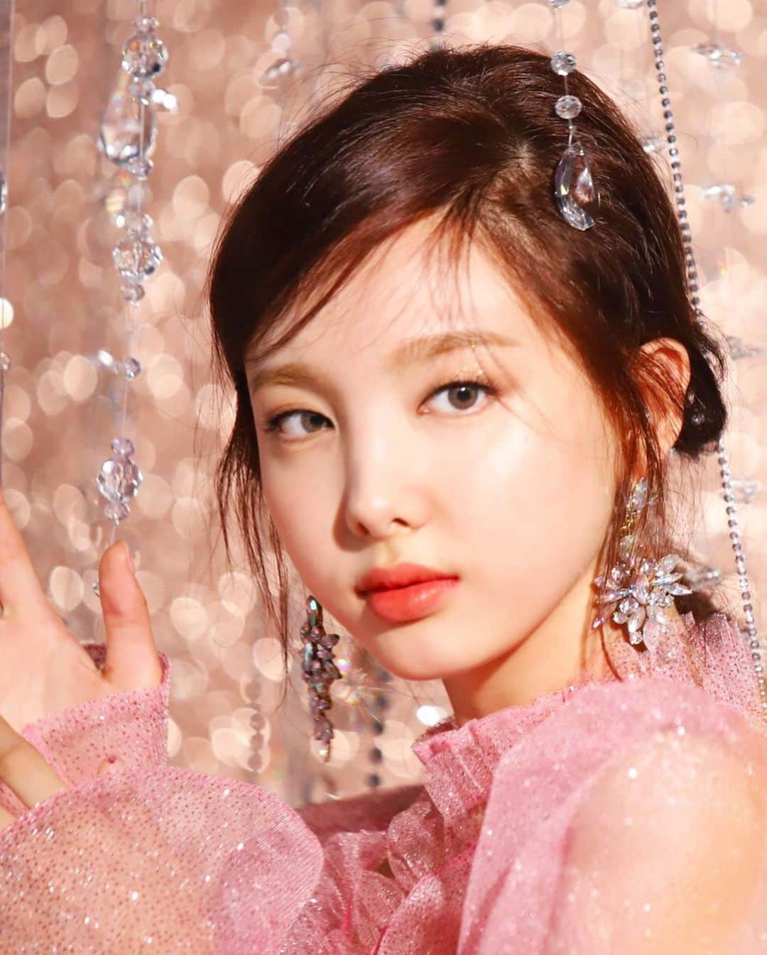 ナヨンさんのインスタグラム写真 - (ナヨンInstagram)「[190925] 🐰 TWICE “FEEL SPECIAL” #1 💕 | © Naver #TWICE #트와이스 #NAYEON #나연」9月25日 22時47分 - twicenayeon