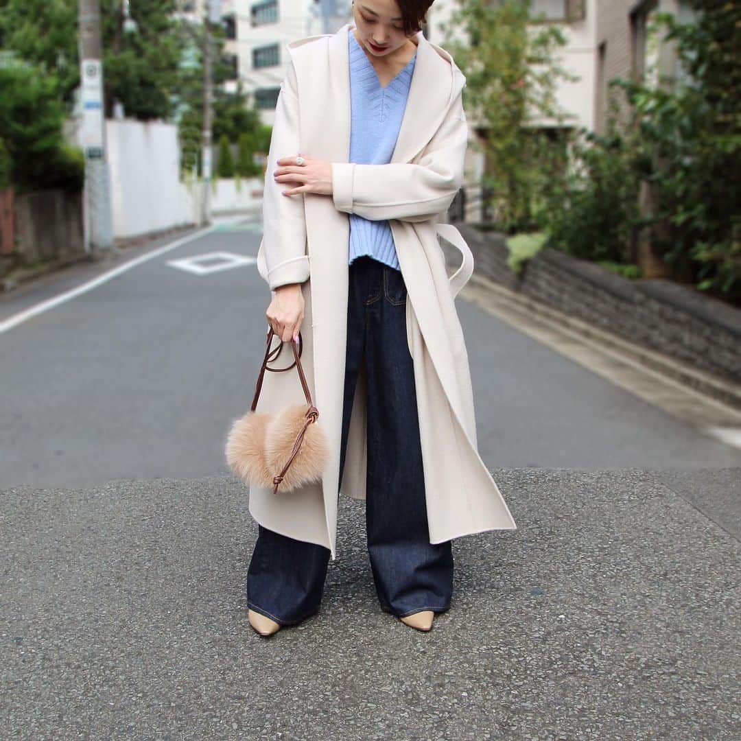 TOMORROWLAND_Womensさんのインスタグラム写真 - (TOMORROWLAND_WomensInstagram)「〈ITEM〉 Hooded Coat / TOMORROWLAND : 11089408203 / ¥72,000＋TAX Collarless Coat / TOMORROWLAND : 11089408204 / ¥68,000＋TAX . #tomorrowland_jp #tomorrowland_womens #tomorrowland #fashion #coat」9月25日 22時57分 - tomorrowland_womens
