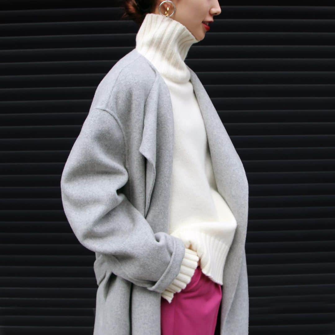 TOMORROWLAND_Womensさんのインスタグラム写真 - (TOMORROWLAND_WomensInstagram)「〈ITEM〉 Hooded Coat / TOMORROWLAND : 11089408203 / ¥72,000＋TAX Collarless Coat / TOMORROWLAND : 11089408204 / ¥68,000＋TAX . #tomorrowland_jp #tomorrowland_womens #tomorrowland #fashion #coat」9月25日 22時57分 - tomorrowland_womens