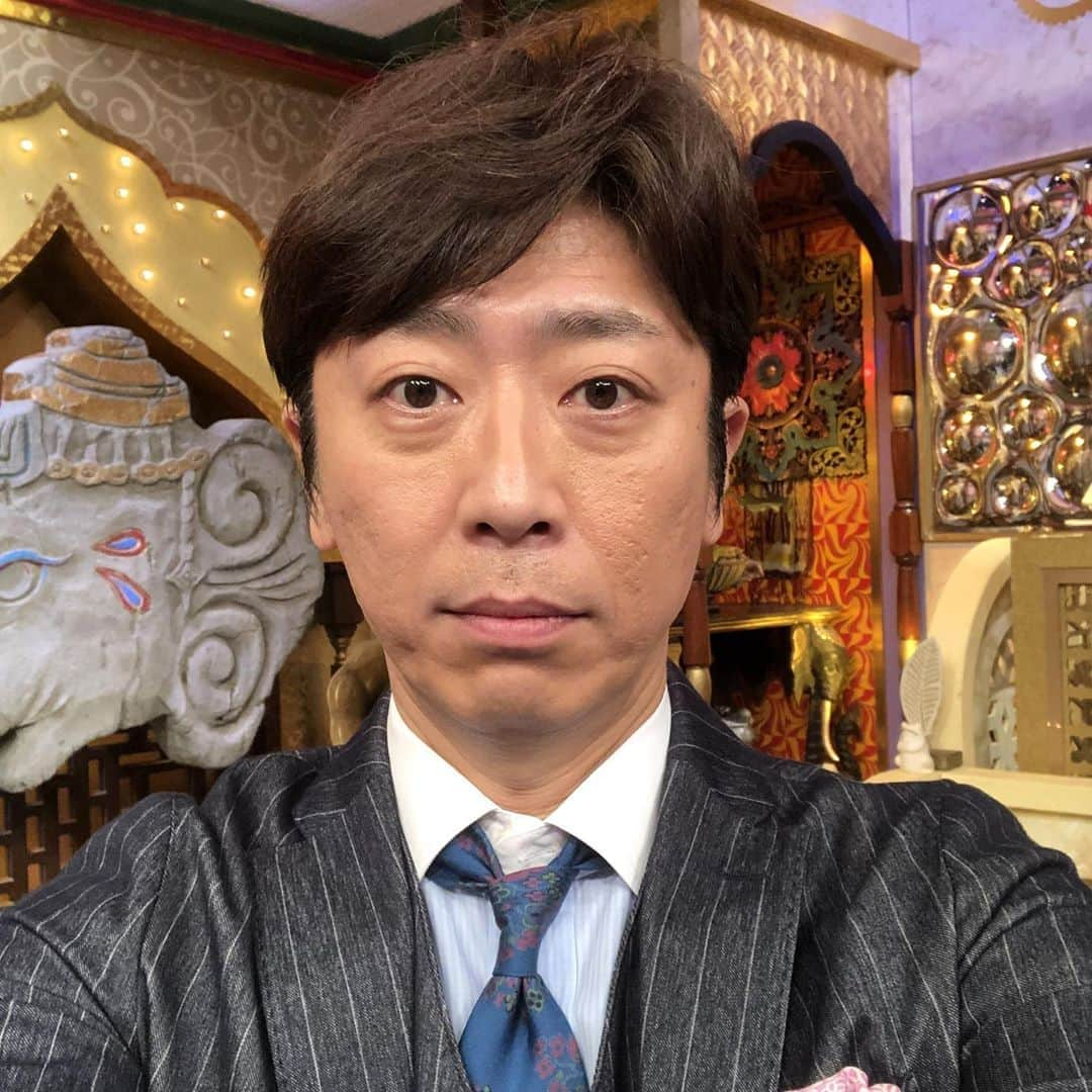 日本テレビ「今夜くらべてみました」さんのインスタグラム写真 - (日本テレビ「今夜くらべてみました」Instagram)「放送で話題の自撮り🤣 さすがです‼️❤️ #今くら #今夜くらべてみました .  #後藤輝基 .  #徳井義実 .  #ク・ハラ .」9月25日 23時19分 - ntv_konkura