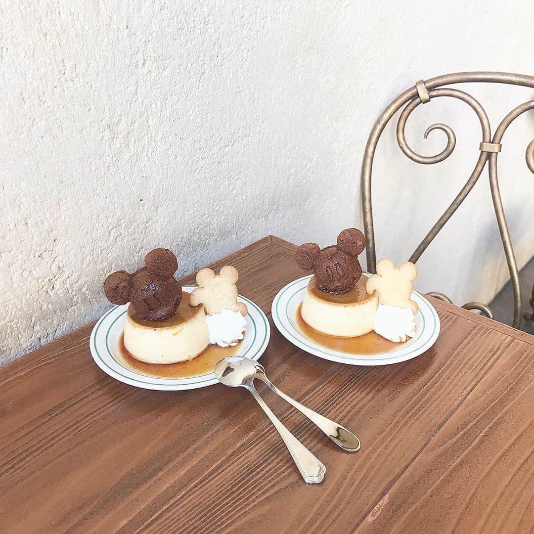 Sucleさんのインスタグラム写真 Sucleinstagram ハロウィンが近づいてきた ディズニーシー にあるカスバフードコートの ココナッツプリン に注目 カレーが食べられるフードコートで販売されているので 食後のデザートにびったりです ぜひチェックしてみて