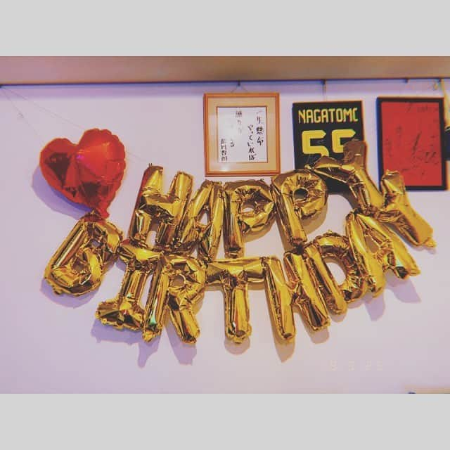 平祐奈さんのインスタグラム写真 - (平祐奈Instagram)「2019.9.25🎂内山さんのお誕生日 お祝いできて嬉しかった〜🎉 お仲間が作って下さったお揃いTシャツを着て焼肉を鱈腹頂いて幸せまんぷくです！ 夕飯だけで2キロ増えてる気がする🤭 おめでとうございます㊗️ @meetbowl2929  #Tシャツの内山さんは　#20歳」9月25日 23時47分 - yunataira_official