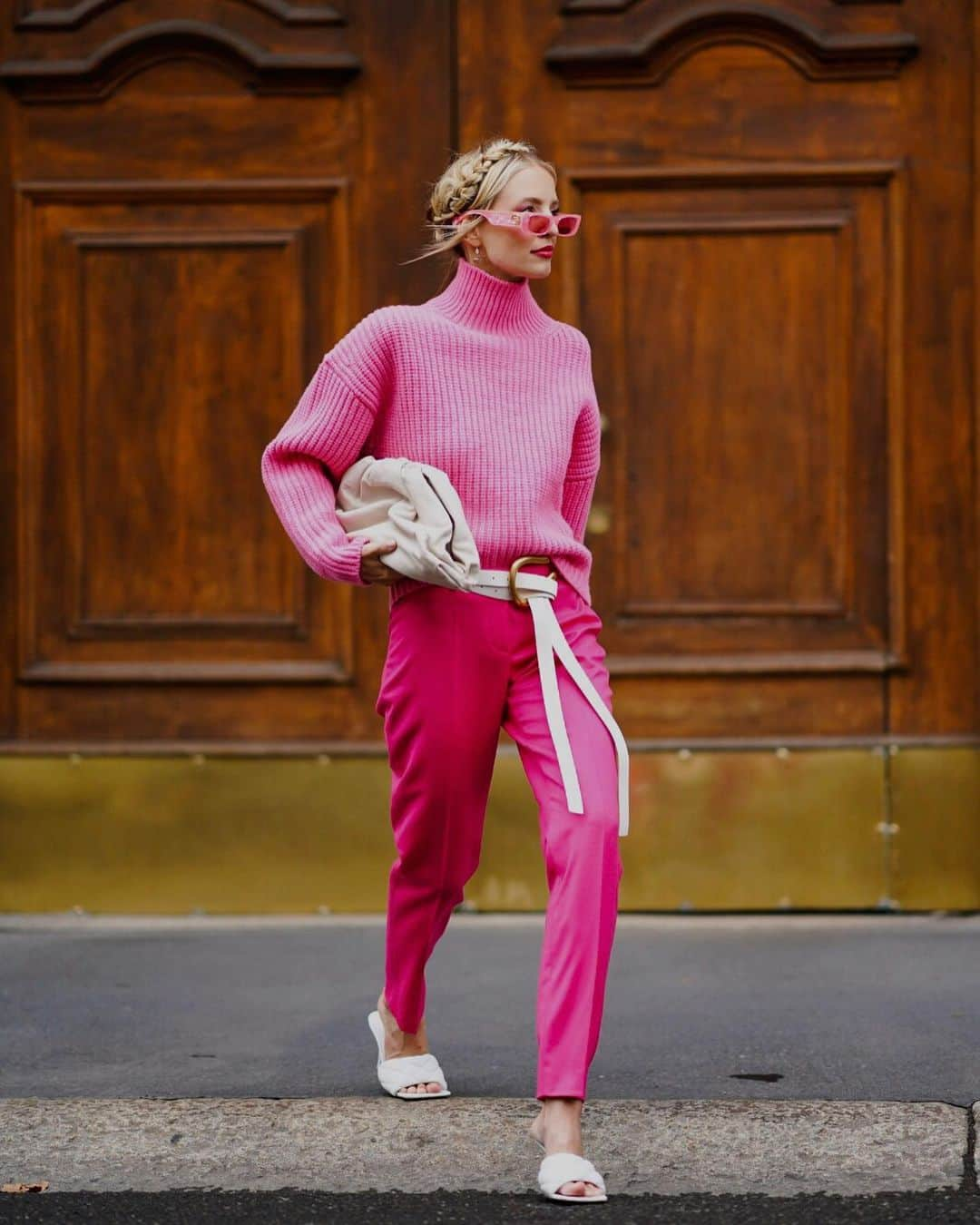 レオニー・ハンネさんのインスタグラム写真 - (レオニー・ハンネInstagram)「Pink but @boss. 💕 Anzeige #boss #milan #mfw #gucci #bottegaveneta」9月26日 0時06分 - leoniehanne