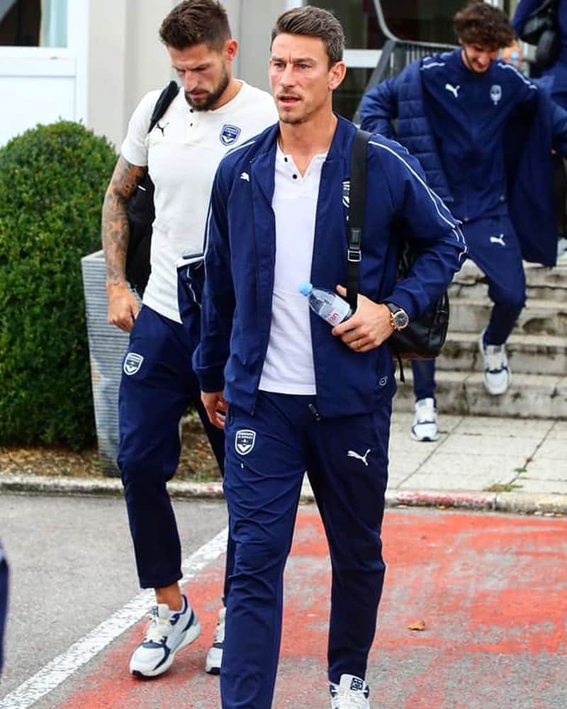 ローラン・コシールニーのインスタグラム：「Jour de match ⚽️ @girondins」